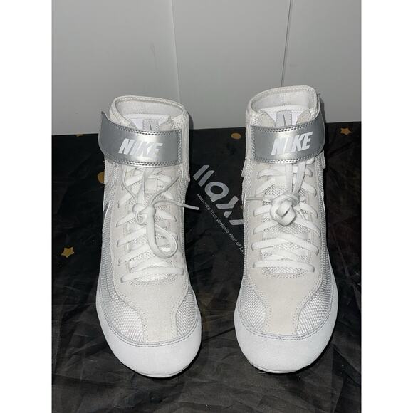 Nike Other - New Men's 10.5 Nike SpeedSweep 7 Wrestling Shoes White/Metallic Silver.